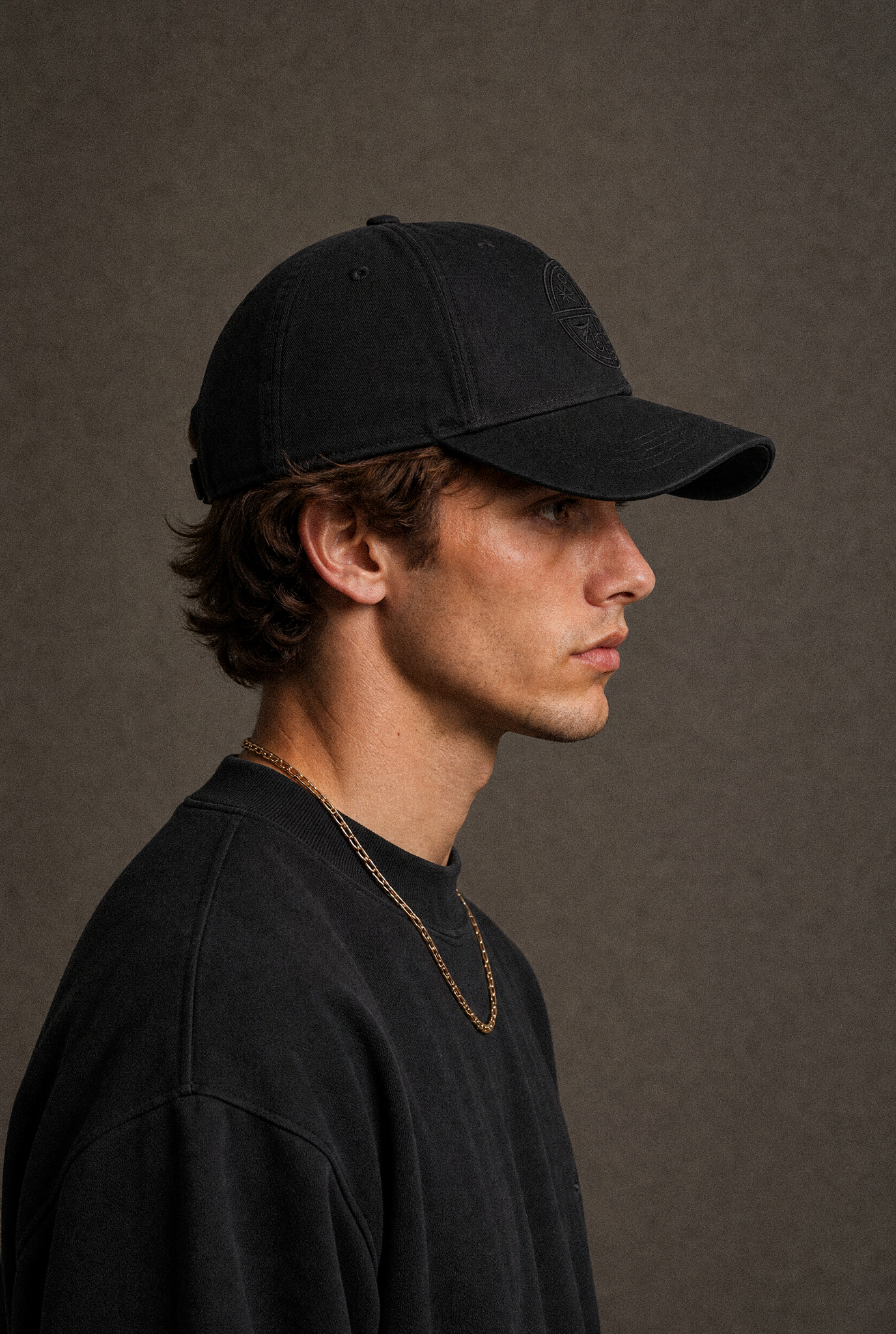 The Compass Hat – Onyx